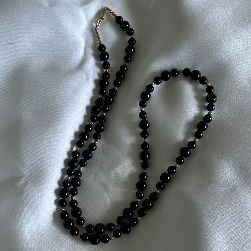 Vintage black glass bead & gold bead necklace